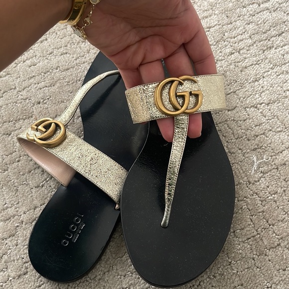 COPY - COPY - Gucci thong sandals ! Only worn 5x size 39.5 . Fits size 9 - Picture 6 of 14